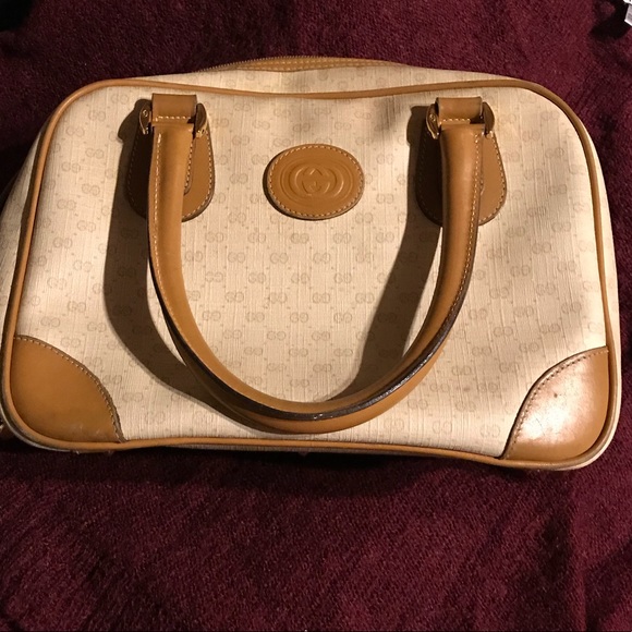 Gucci Handbags - 🦋Very rare Vintage Gucci Bag!